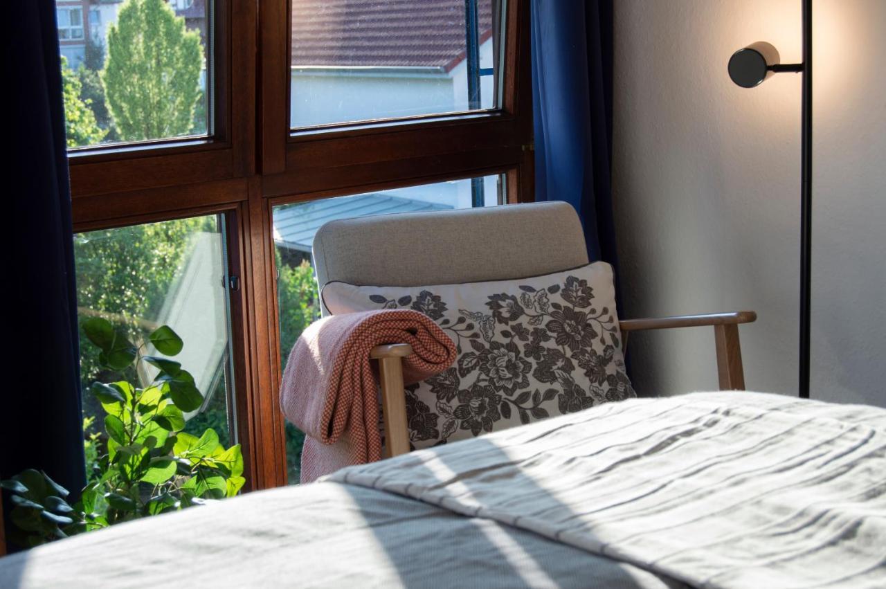Zentrale Ruhige Wohnung Mit Parkplatz Paderborn Exterior foto