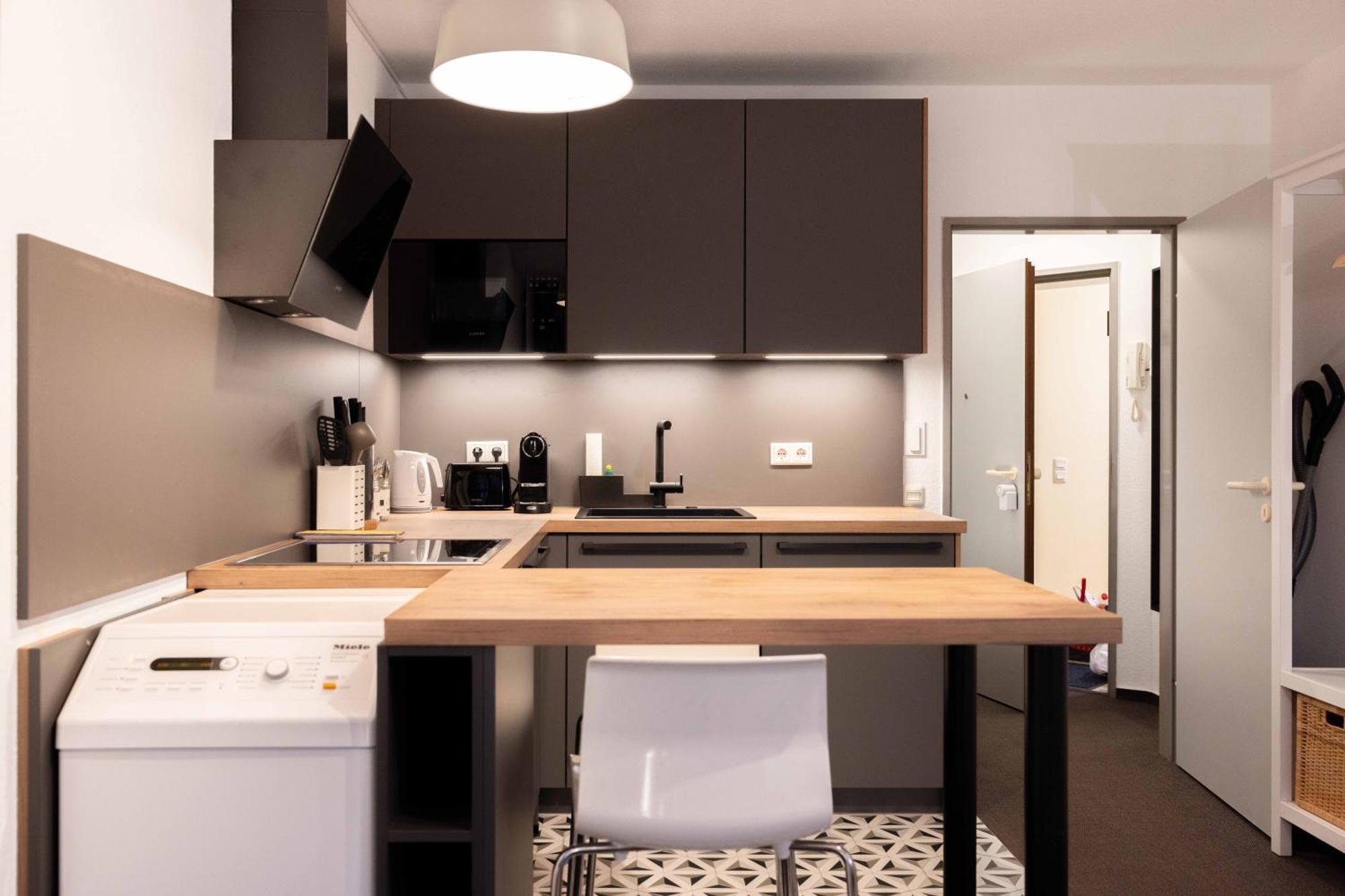 Zentrale Ruhige Wohnung Mit Parkplatz Paderborn Exterior foto